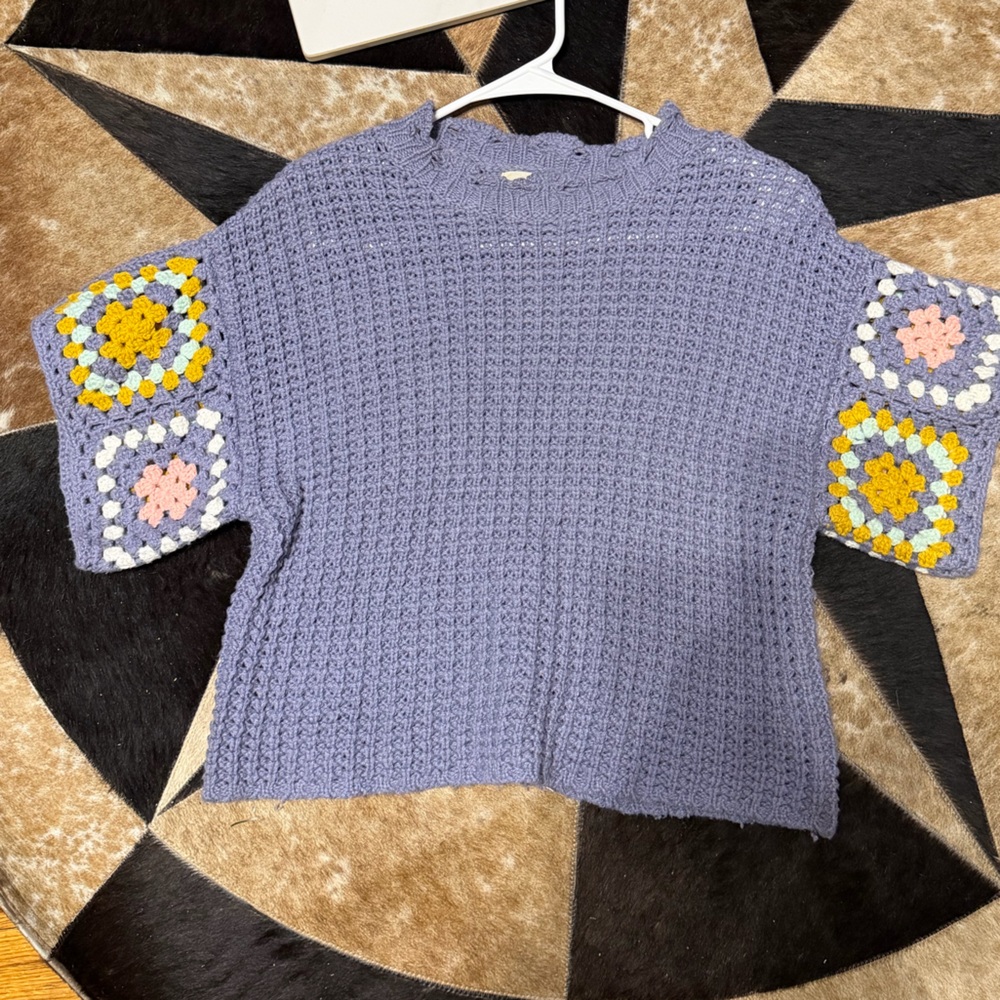 Universal Threads Women's Granny Square Crochet S… - image 4